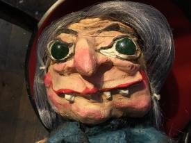 Madame Angèle, gros plan