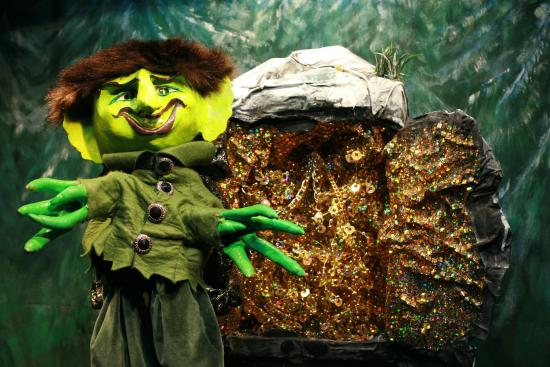 Garougriffou devant son trésor