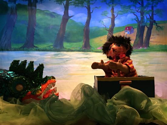 Tibougon Ronchon avec le Dragon de la rivière