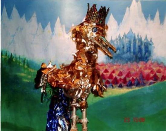 L'oiseau d'or, collines, brume