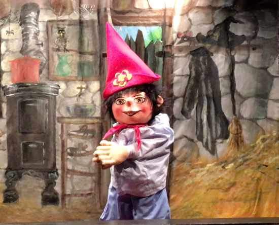 Léon dans la cuisine de la sorcière