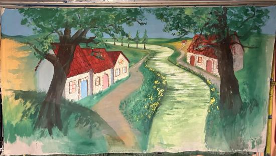 Rivière, maisons de chaque côté, arbres