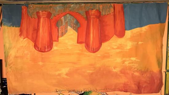 Citadelle rouge et désert